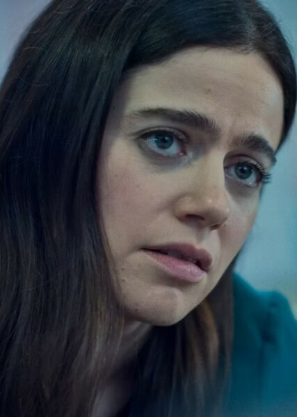 Molly Gordon photo