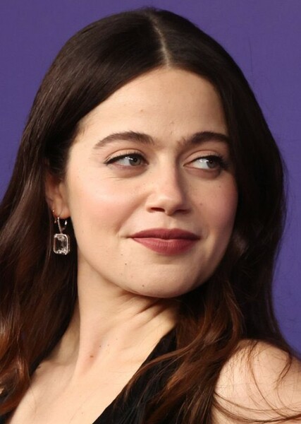 Molly Gordon photo