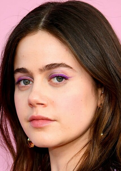 Molly Gordon photo