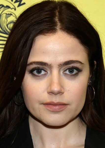 Molly Gordon photo
