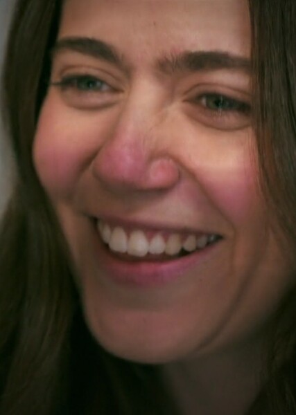 Molly Gordon photo