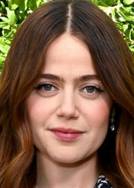 Molly Gordon photo