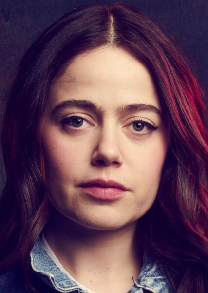 Molly Gordon photo