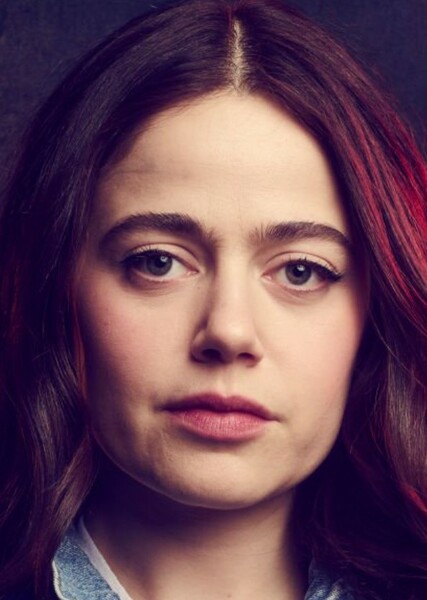 Molly Gordon photo