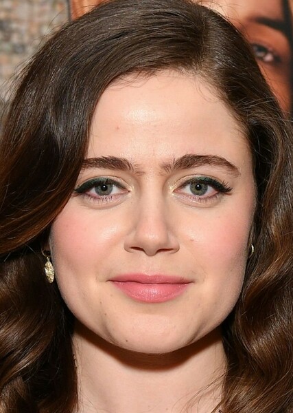 Molly Gordon photo