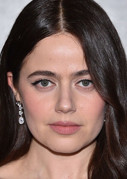 Molly Gordon photo
