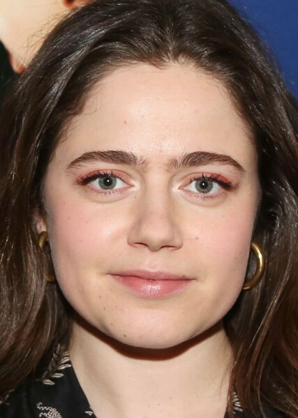Molly Gordon photo