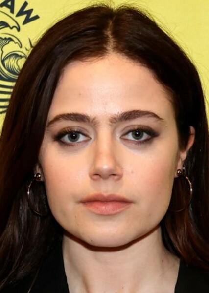 Molly Gordon photo