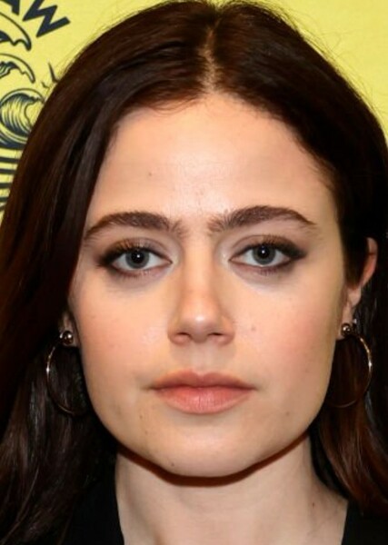 Molly Gordon photo