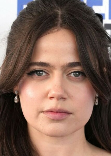 Molly Gordon