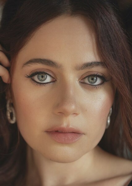Molly Gordon