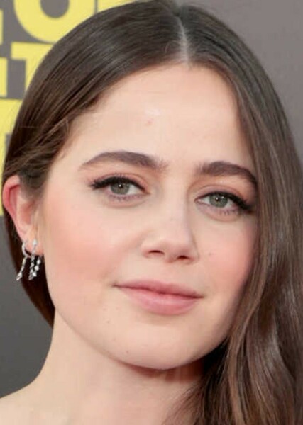 Molly Gordon photo