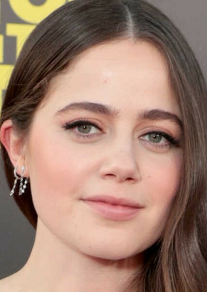 Molly Gordon photo