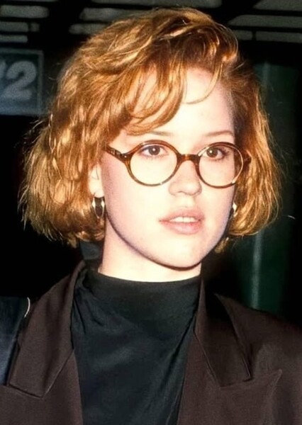Molly Ringwald photo