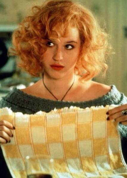 Molly Ringwald photo