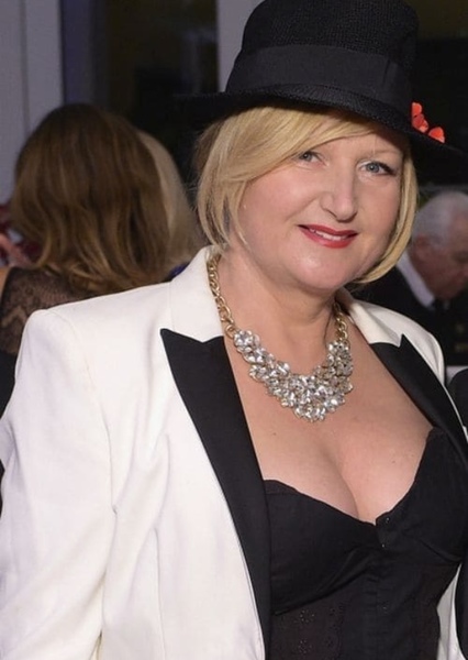 Mona May photo