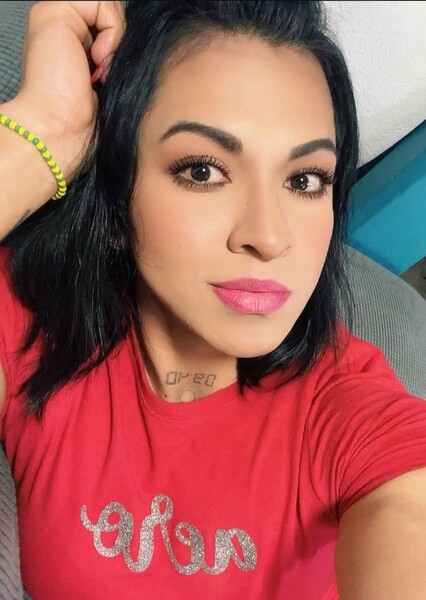 Monserrat Bustos photo