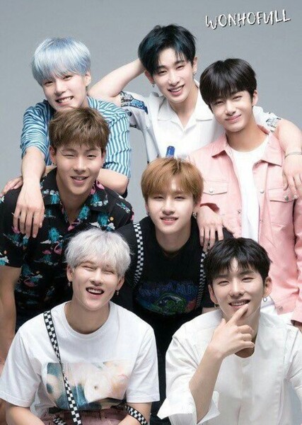 MONSTA X photo