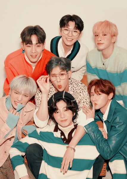 MONSTA X photo