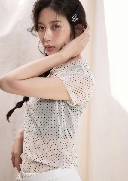 Moon Ga Young photo