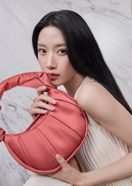 Mun Ka-young photo