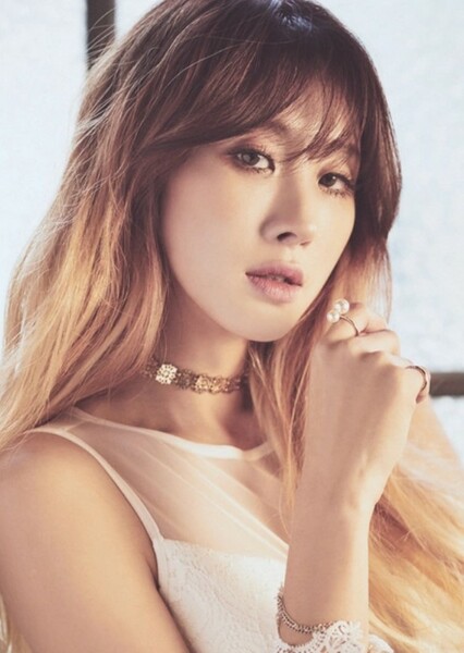 Moon Hyuna photo
