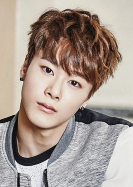 Moon Bin photo