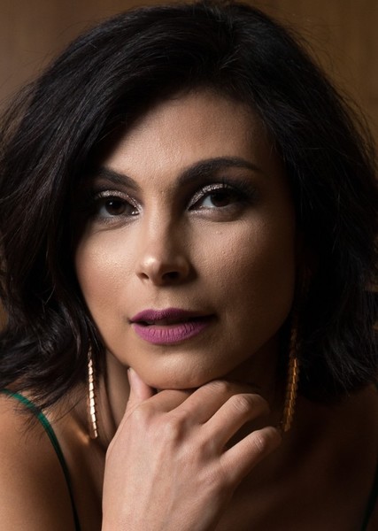 Morena Baccarin photo