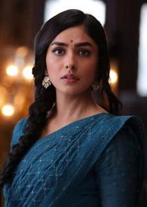 Mrunal Thakur