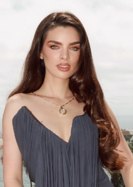 Nadia Ferreira photo