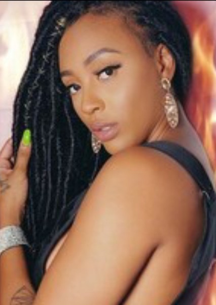 Nadia Nakai photo