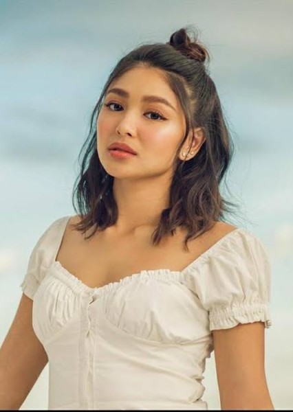Nadine Lustre photo