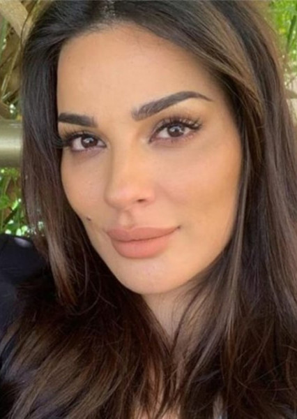 Nadine Njeim photo