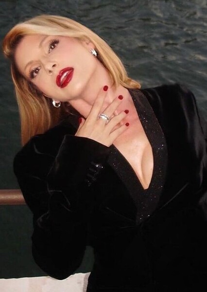Najwa Nimri photo