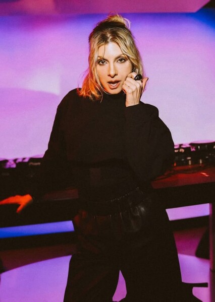 Najwa Nimri photo
