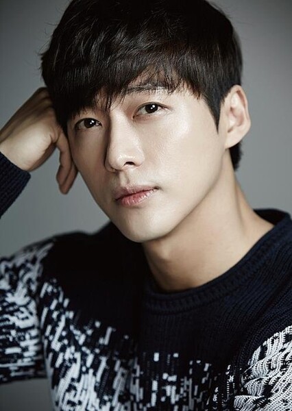 Namkoong Min photo