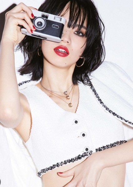 Nana Komatsu photo