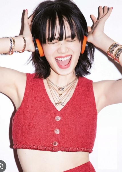 Nana Komatsu photo