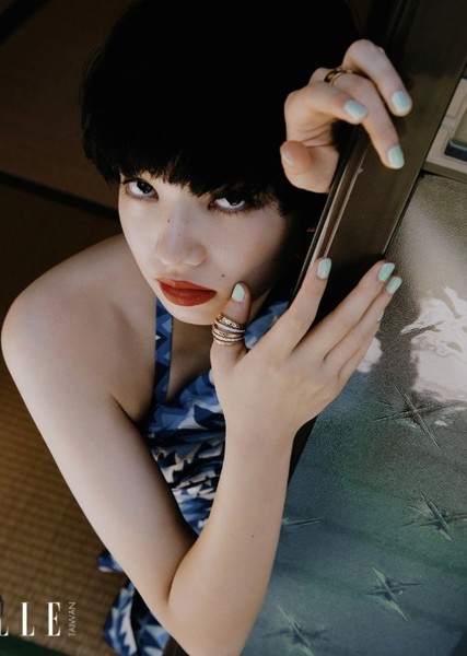 Nana Komatsu photo