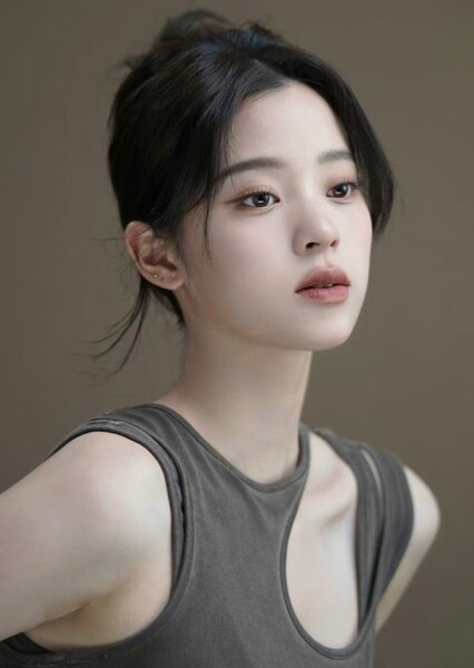 Nana Ouyang photo