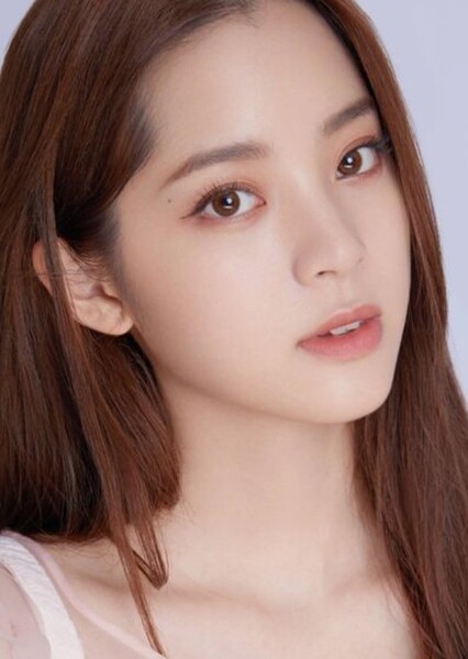 Nana Ouyang photo