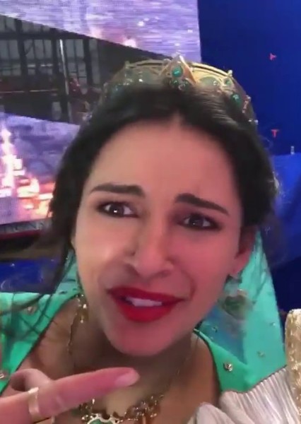 Naomi Scott photo