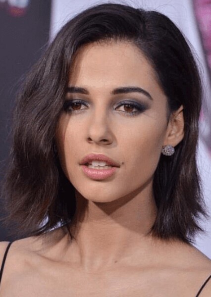 Naomi Scott photo