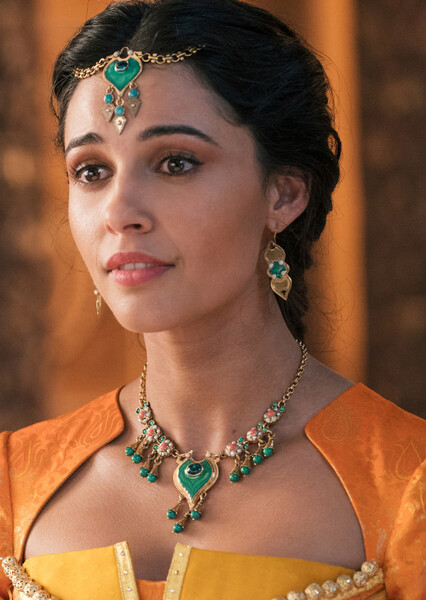 Naomi Scott