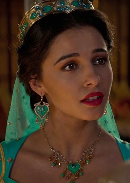 Naomi Scott