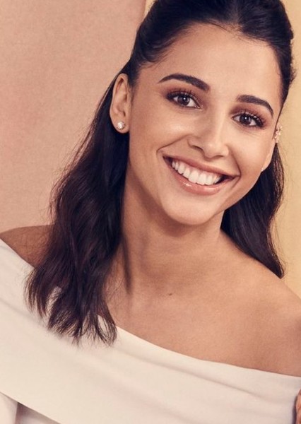 Naomi Scott photo