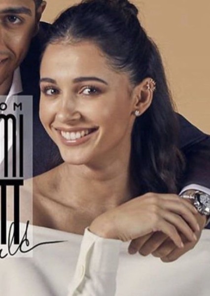 Naomi Scott photo