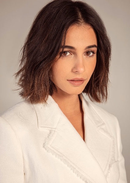 Naomi Scott photo