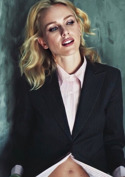 Naomi Watts photo