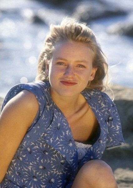 Naomi Watts photo